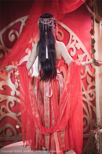 国产自拍插嫩逼海报