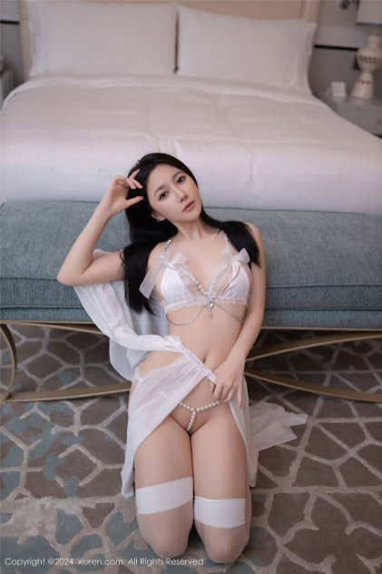 美女无遮挡网站在线观看海报