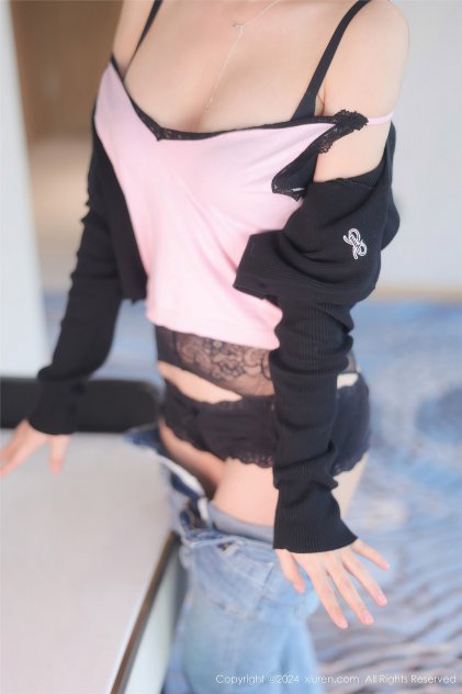 免费观看的AV毛片w海报