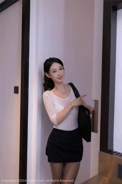 春暖 花开性c自拍海报